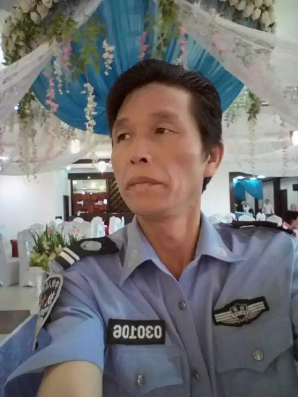 卧窗听雨的第二张照片--三明相亲服务中心