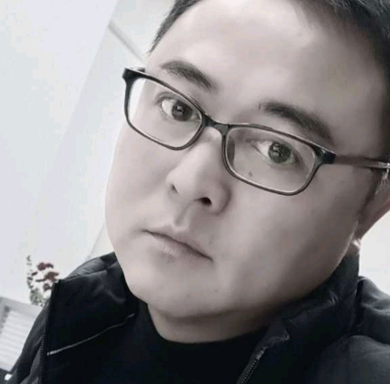 小石头的第二张照片--三明相亲服务中心