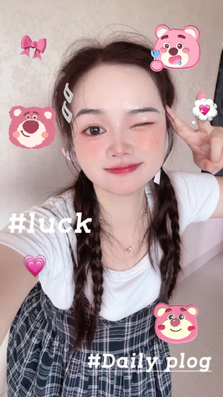 丫头的第四张照片--三明相亲服务中心